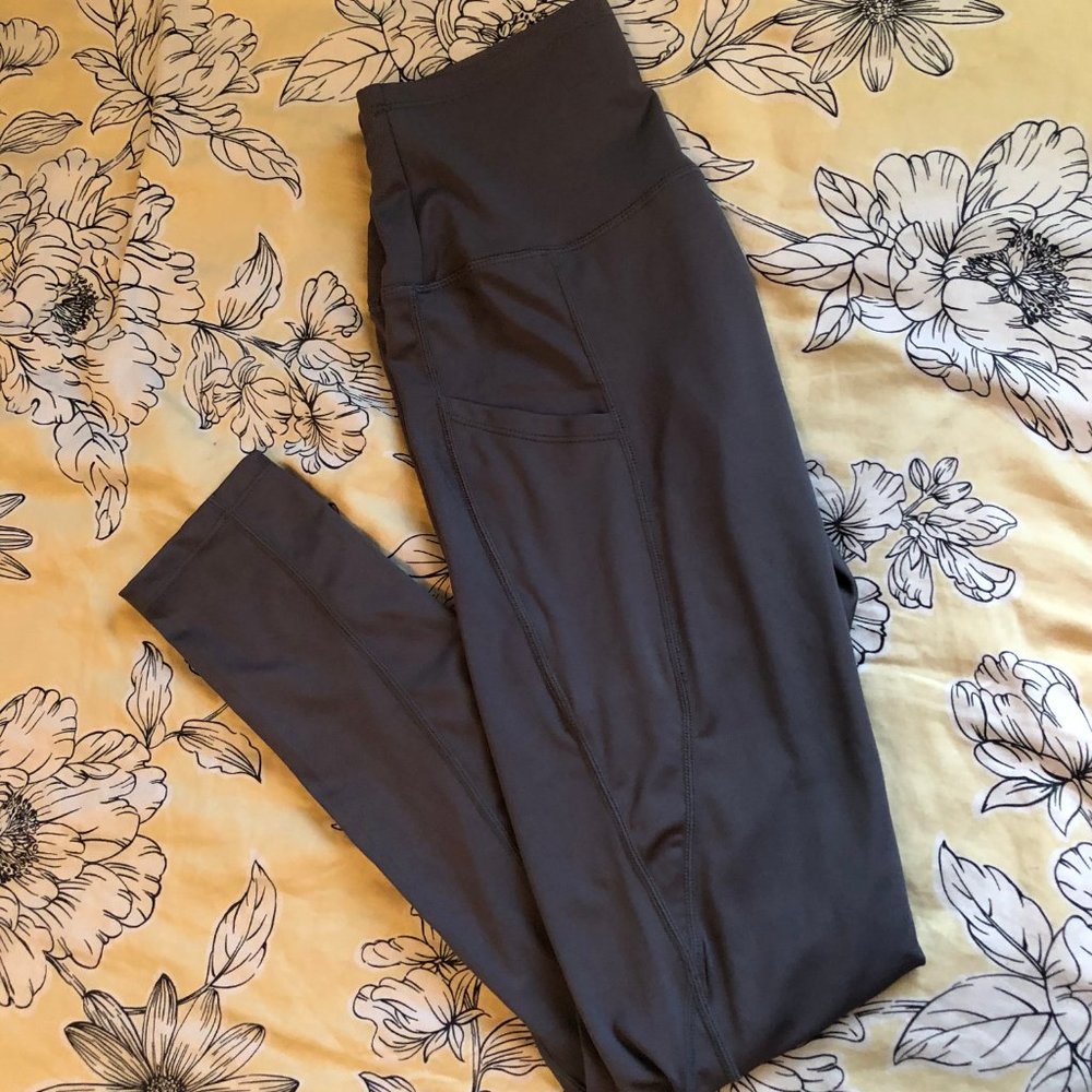 Sports wear gray leggings w pocket M